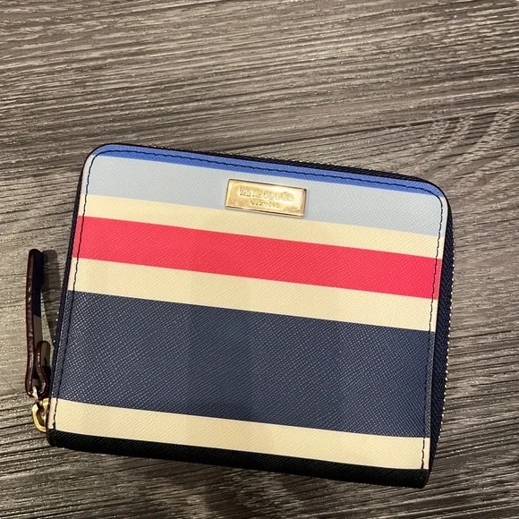 KATE SPADE New York Darci Laurel Way Printed Wallet - Picture 2 of 5